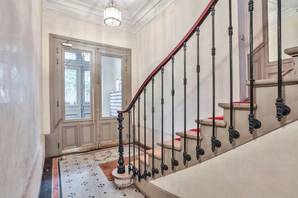 B 511 – Best deal in the center of Paris